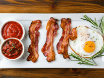Combien de tranches de bacon pour un brunch par personne